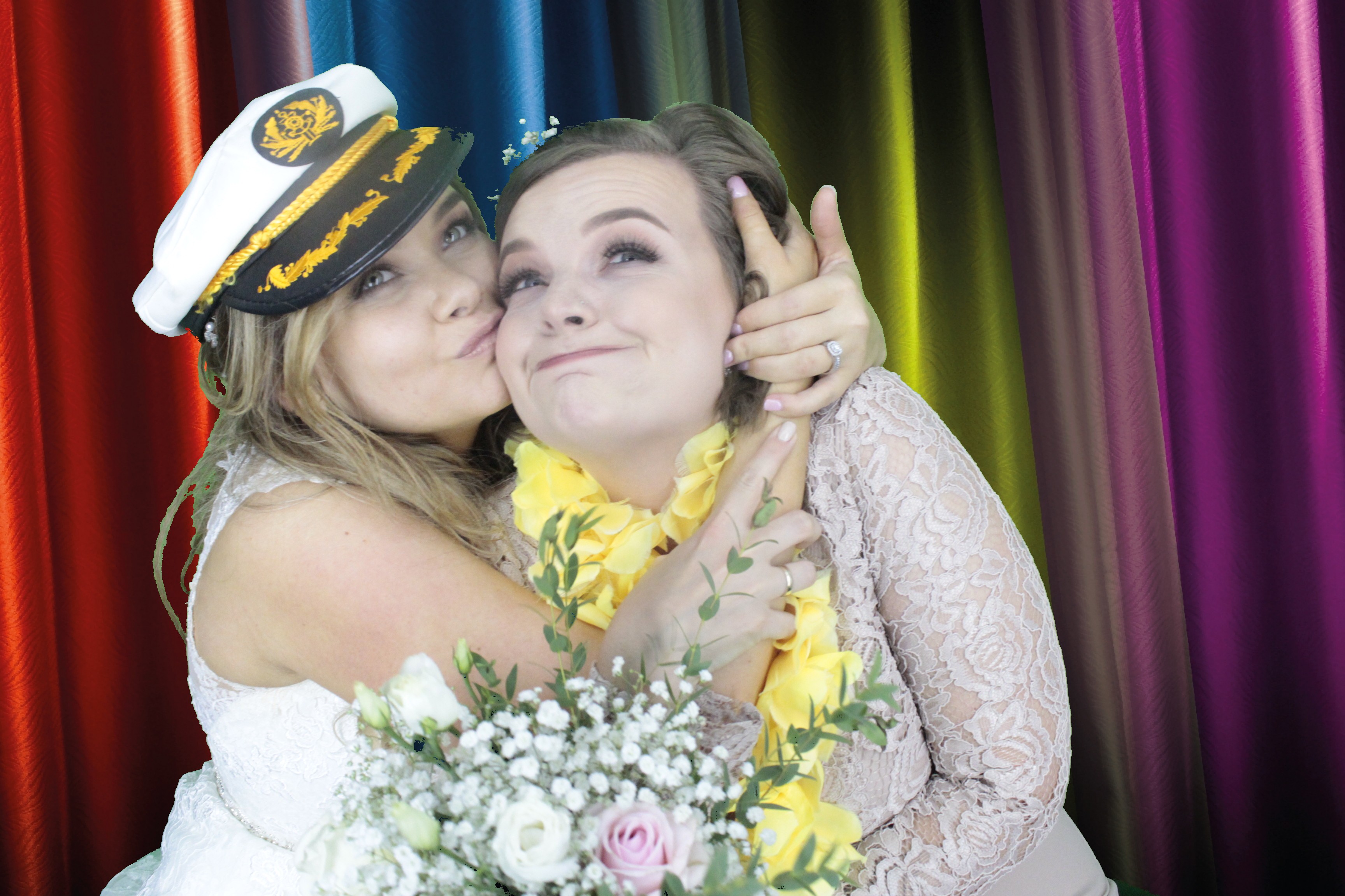 Mr & Mrs Hillier | View more photos from the event at gallery.myphotoboothexperience.co.uk/u/MyPhotoBoothExperienceLtd/Mr-Mrs-Hillier